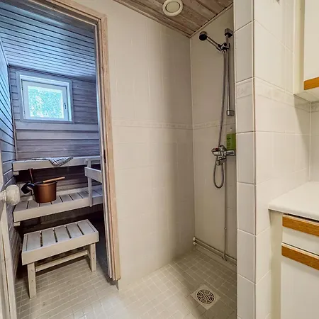 - Sauna & Light 罗瓦涅米
